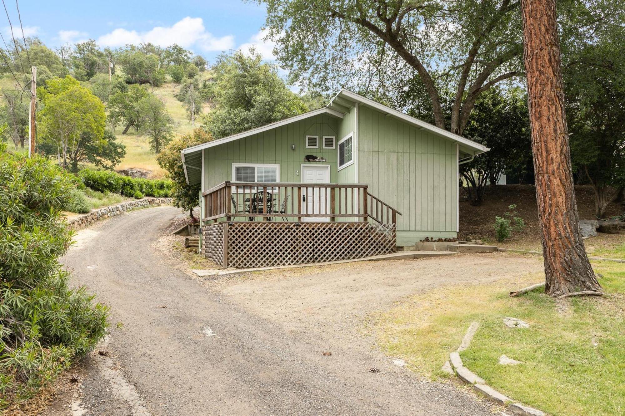 The General Sherman Cabin Villa Three Rivers Exterior photo