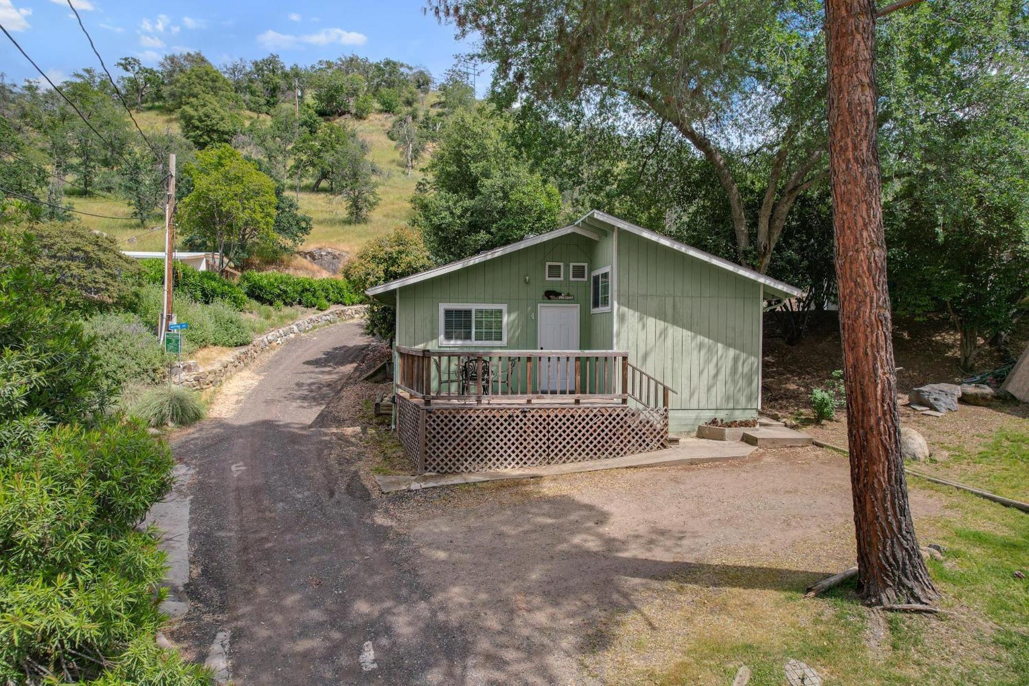 The General Sherman Cabin Villa Three Rivers Exterior photo